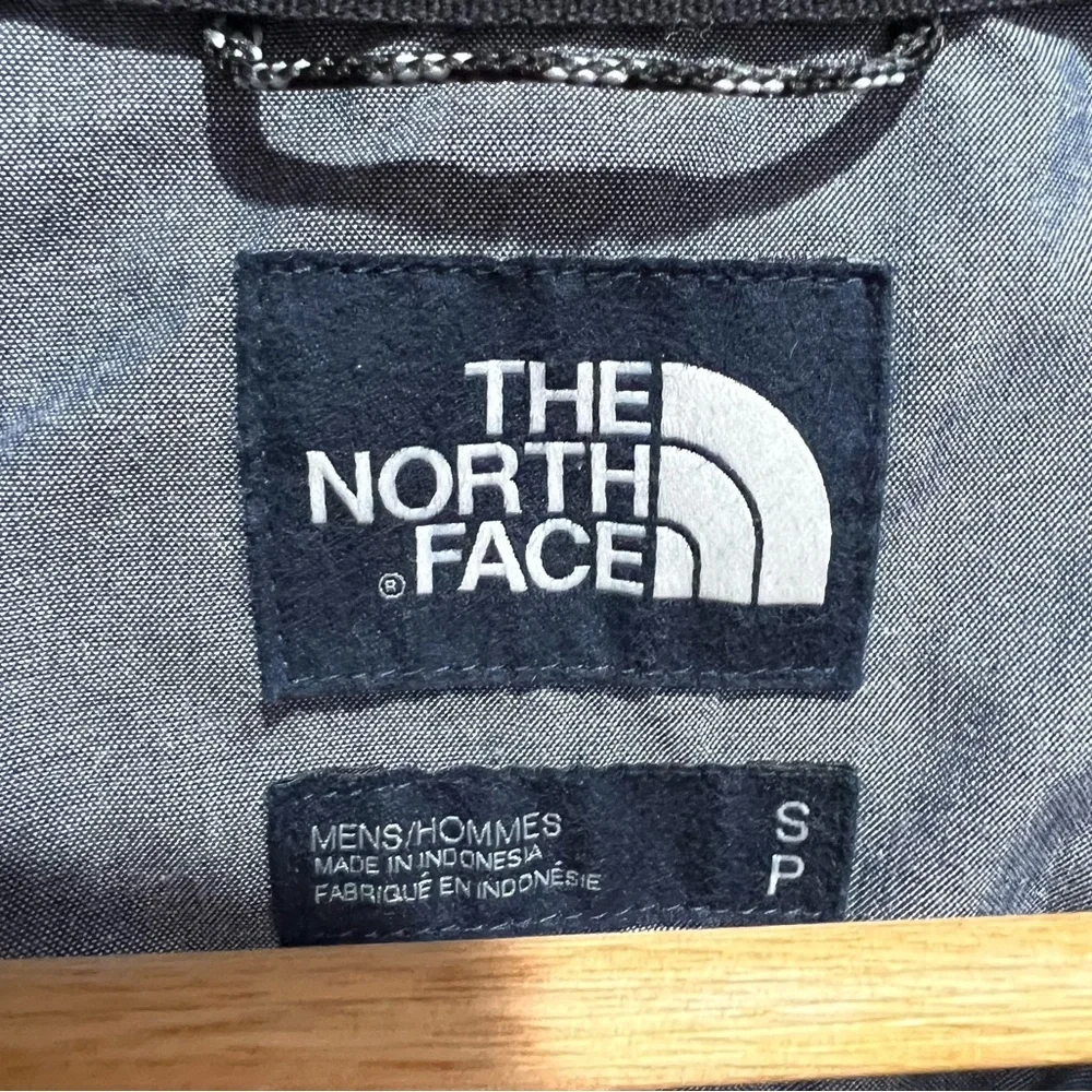 The North Face flannel button down shirt - small - great condition!